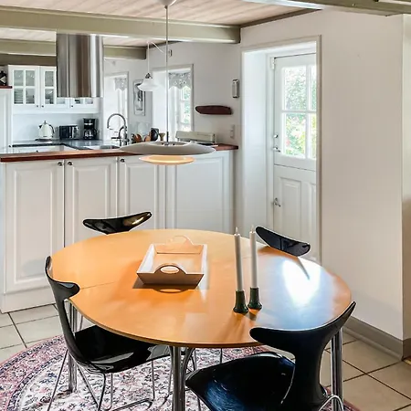 Holiday home Pet Friendly In With Wifi *