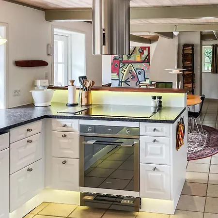 Pet Friendly In With Wifi Holiday home