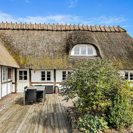Pet Friendly In With Wifi Holiday home