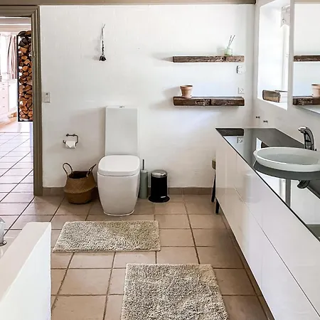 Pet Friendly In With Wifi Holiday home *